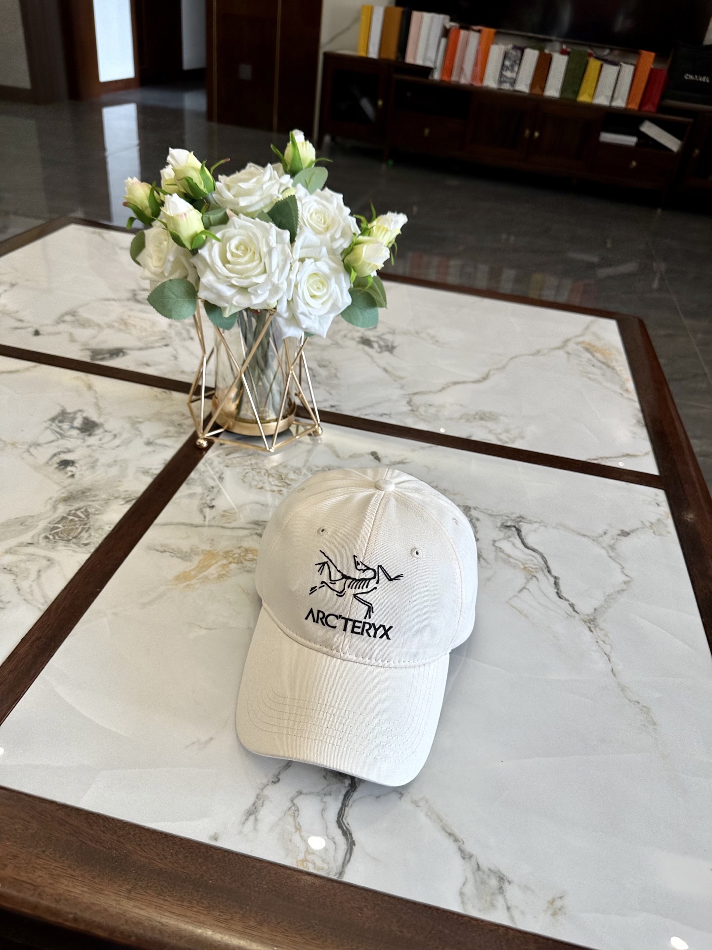 ARC'TERYX hat model 04